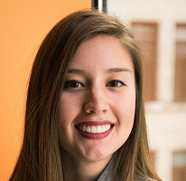 Portrait de Victoria Lawson, dirigeante et directrice financière d’une entreprise de trading financier